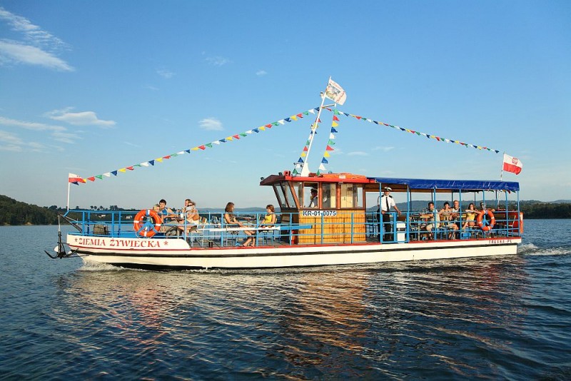 stateczek jezioro